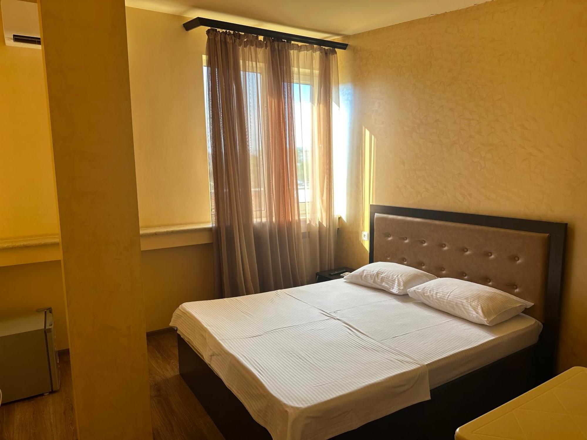 Express Hotel Ереван Экстерьер фото