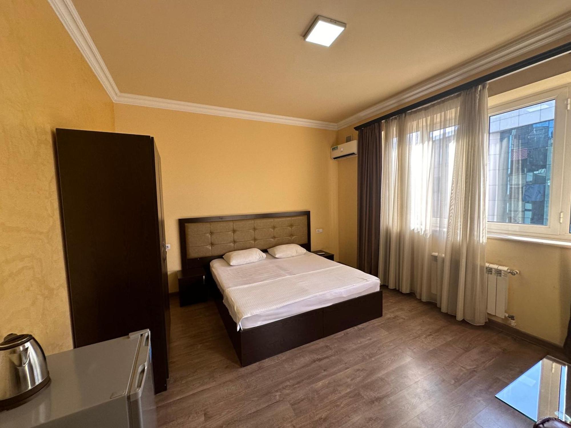 Express Hotel Ереван Экстерьер фото